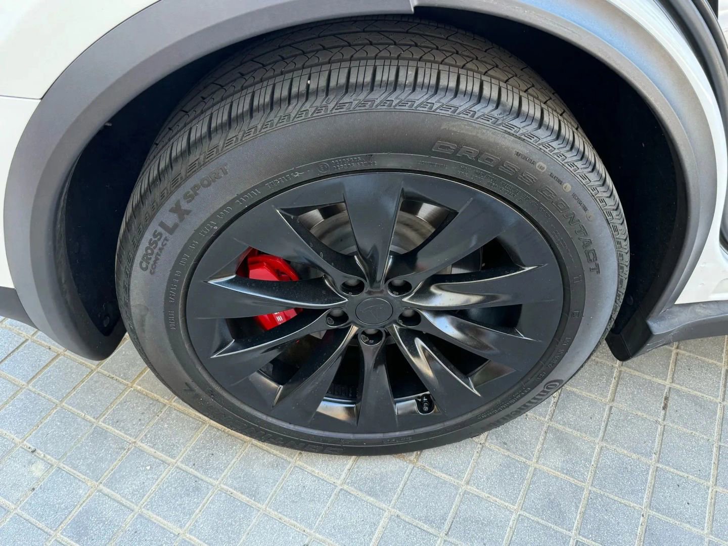 Used 2020 Tesla Model X Performance AWD/4WD image 25