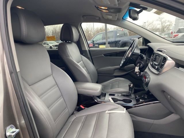 Used 2016 Kia Sorento EX image 7