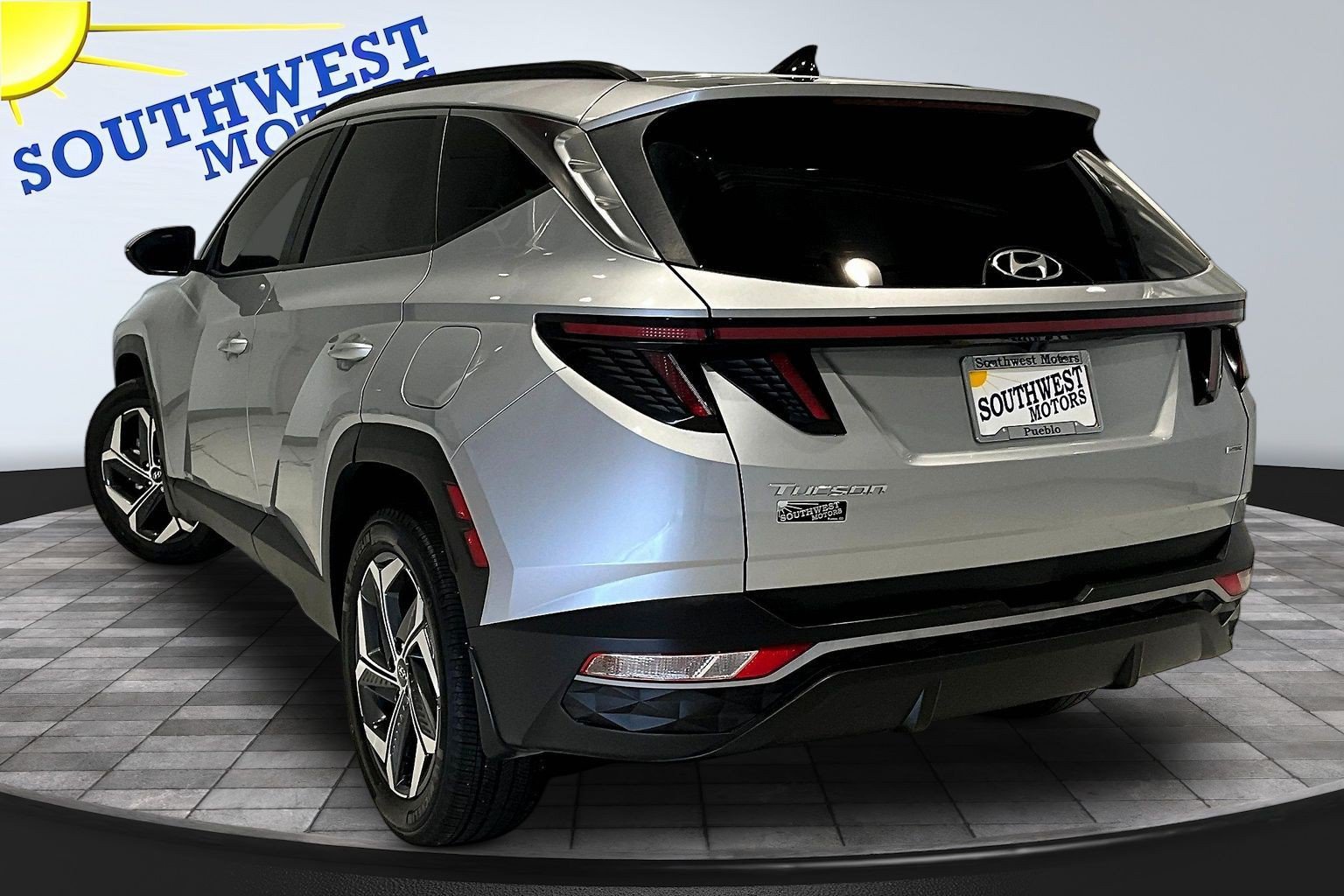 Used 2023 Hyundai Tucson SEL w/ Convenience Package AWD/4WD image 5