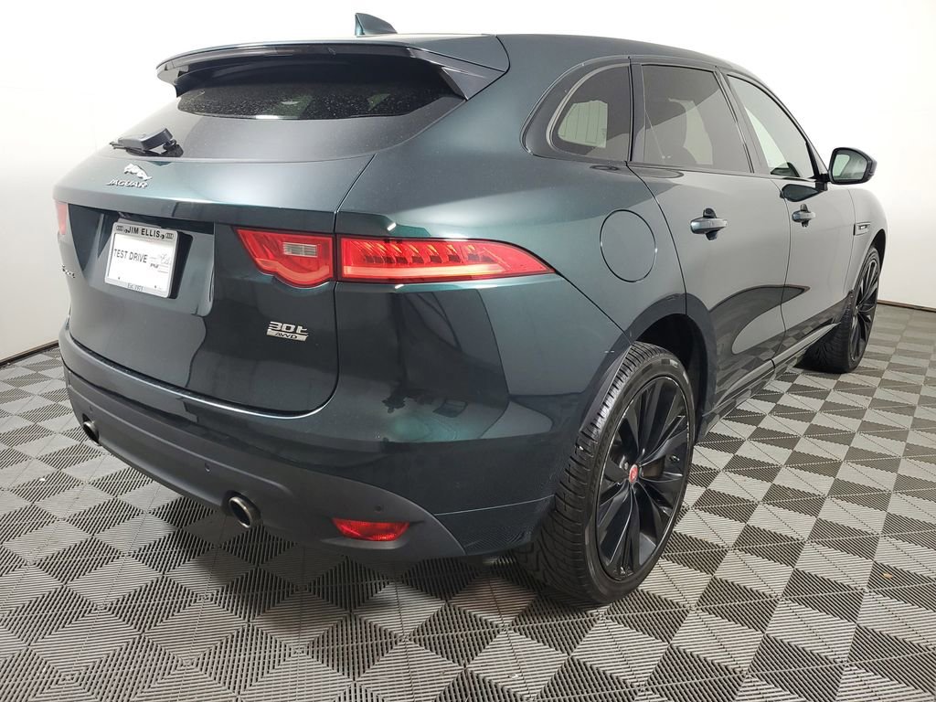 Used 2018 Jaguar F-PACE R-Sport image 6