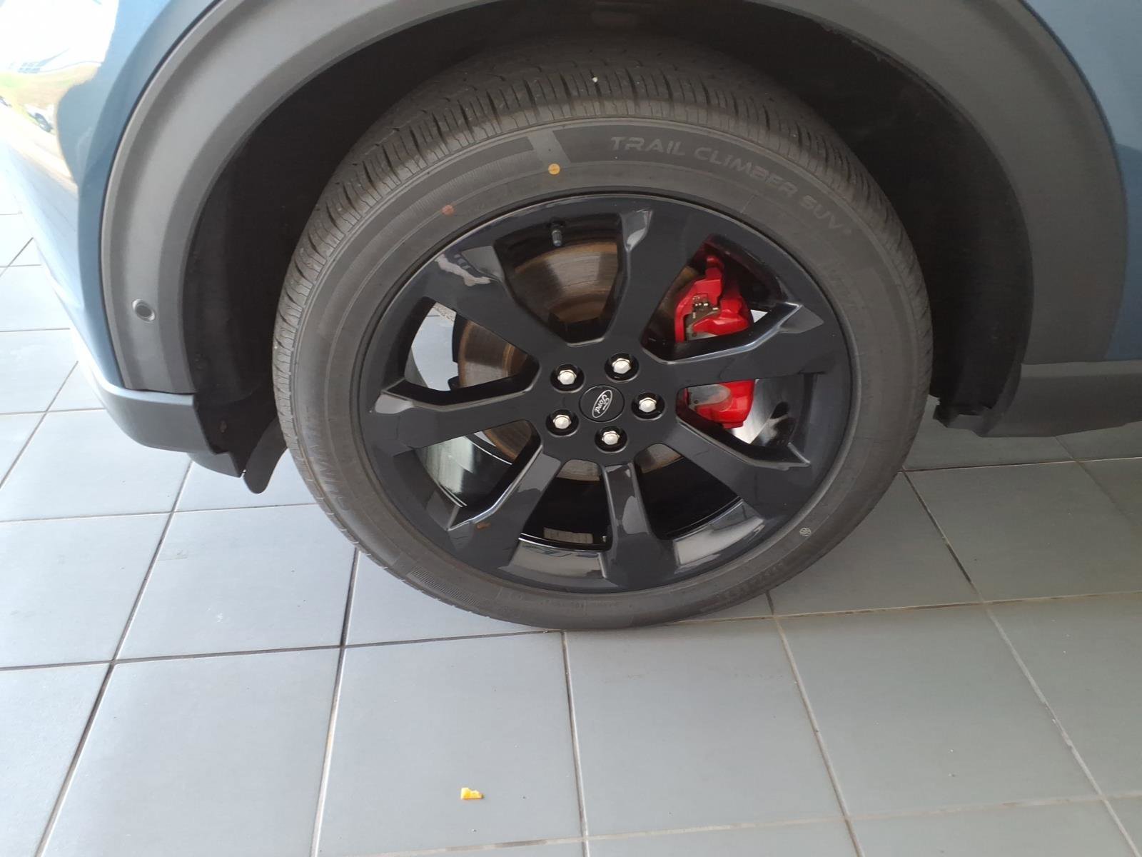 Used 2020 Ford Explorer ST w/ ST Street Pack image 9