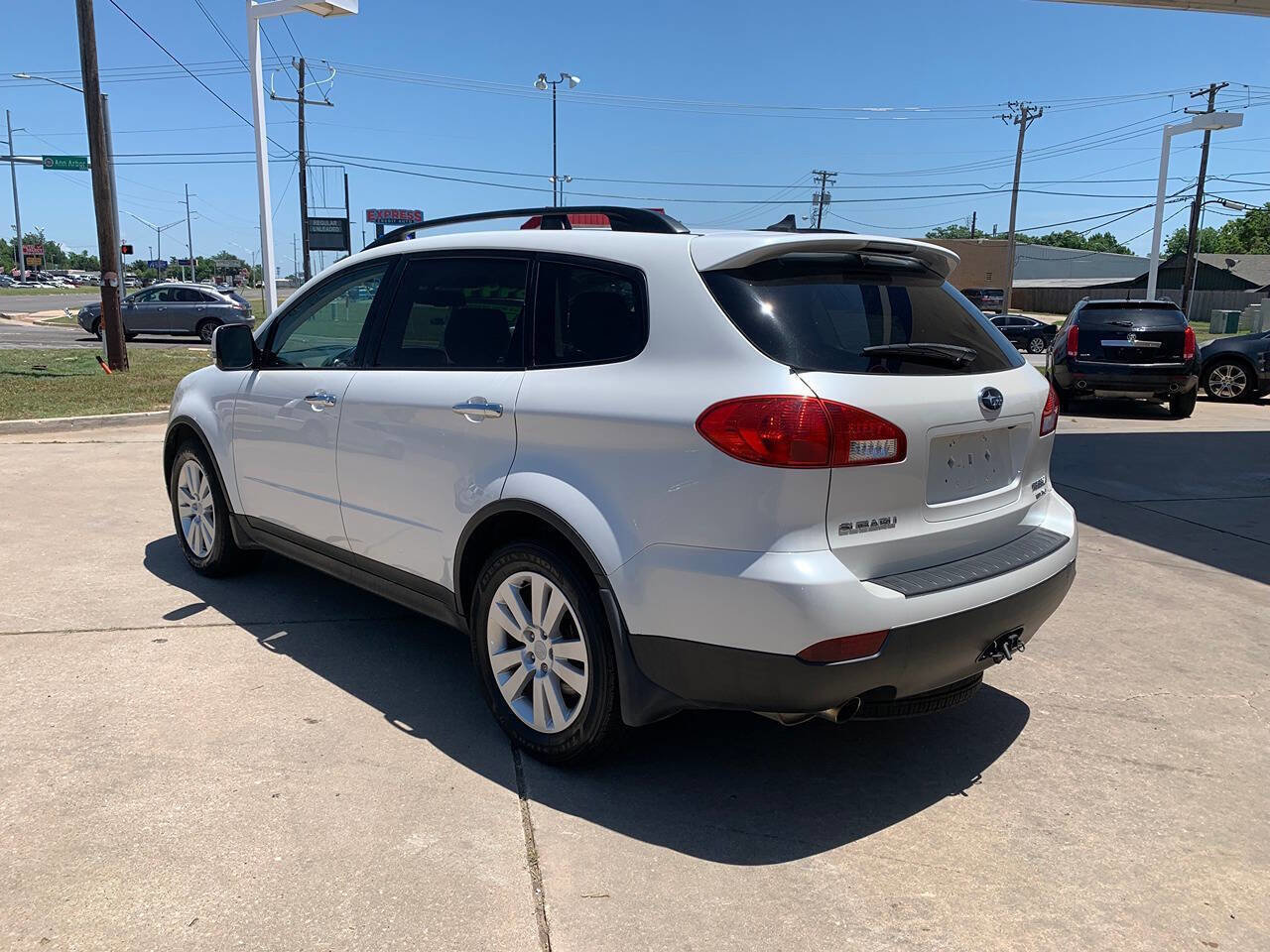 Used 2013 Subaru Tribeca Limited w/ PWR Moonroof Pkg AWD/4WD image 5