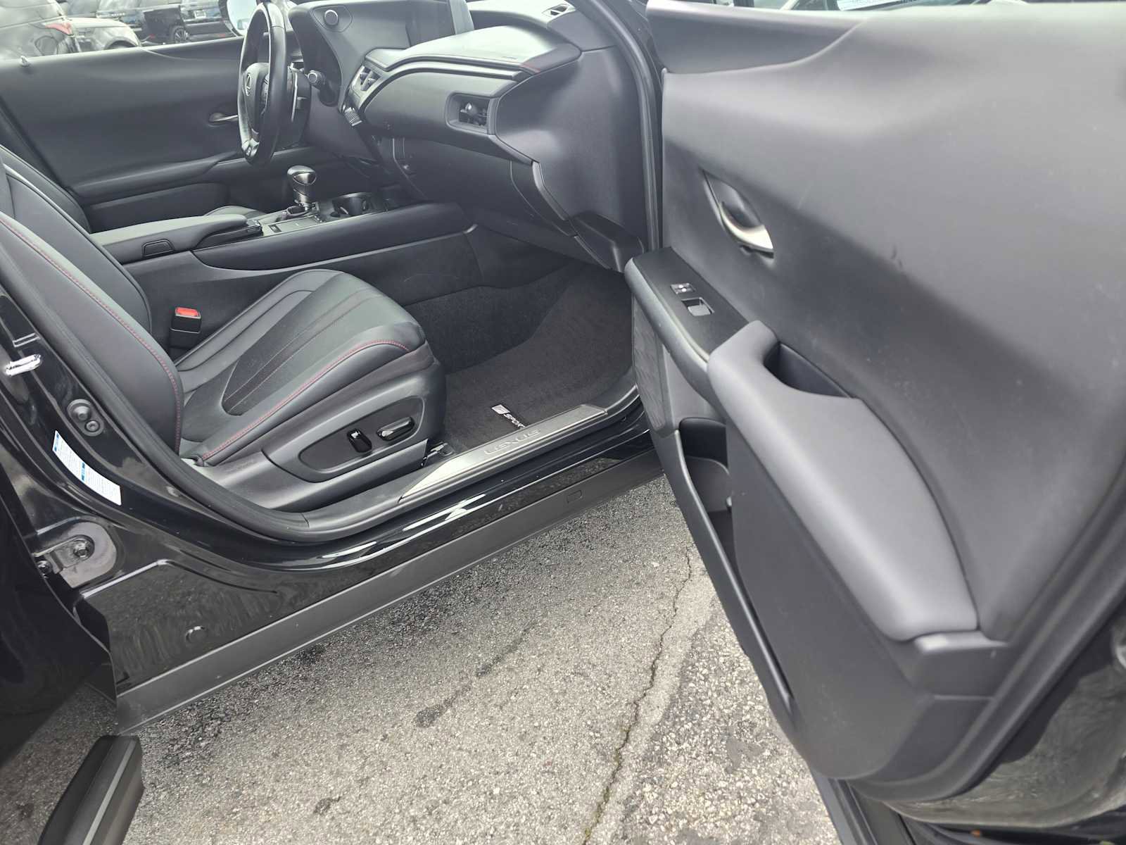 Used 2022 Lexus UX 250h F Sport w/ Accessory Package (Z2) image 10