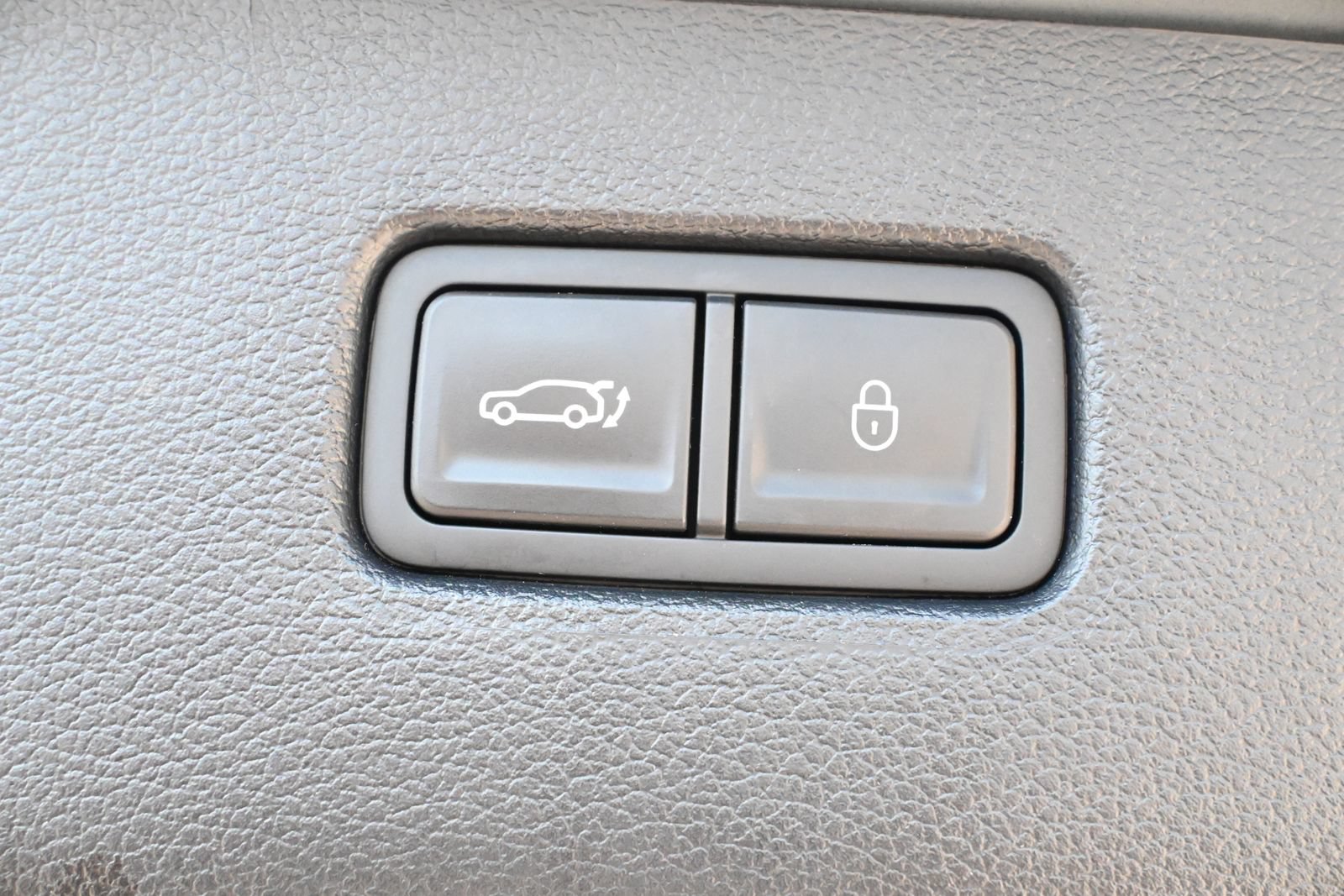 Used 2025 Genesis GV80 2.5T Standard AWD/4WD image 27