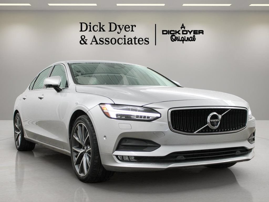 Used 2018 Volvo S90 T6 Momentum w/ Convenience Package AWD/4WD image 3