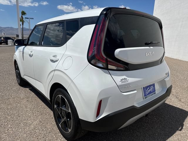 Used 2025 Kia Soul EX FWD image 3