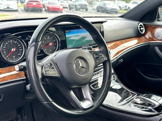 Used 2018 Mercedes-Benz E 300 4MATIC image 18