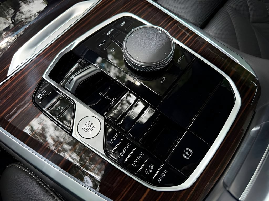 New 2026 BMW X5 xDrive40i AWD/4WD image 19