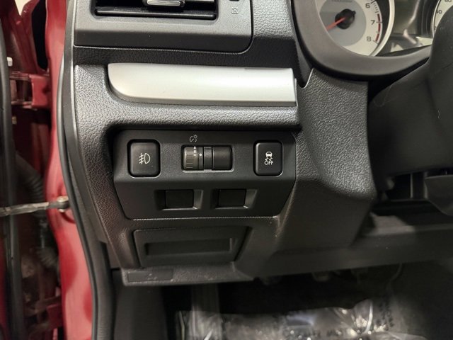 Used 2013 Subaru Impreza 2.0i Premium w/ Alloy Wheel Pkg + Moonroof image 17