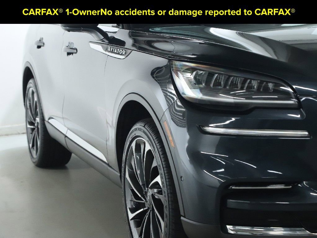 Certified 2023 Lincoln Aviator Reserve w/ Equipment Group 201A image 2