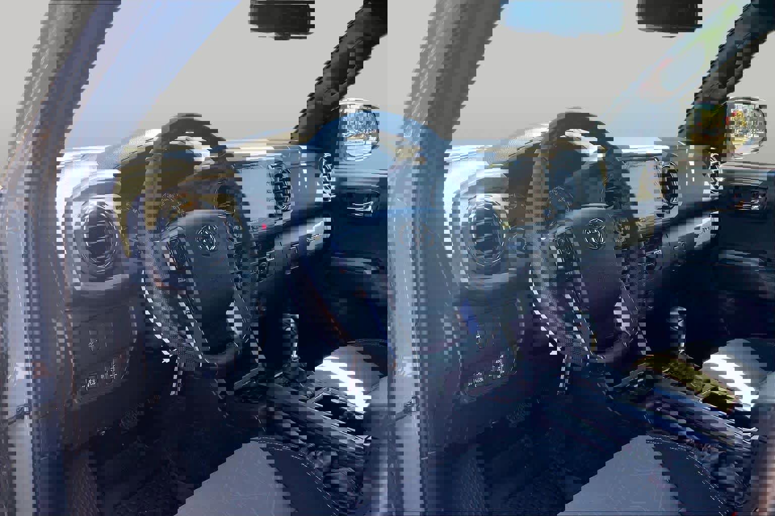 Used 2023 Toyota Tacoma TRD Off-Road image 17