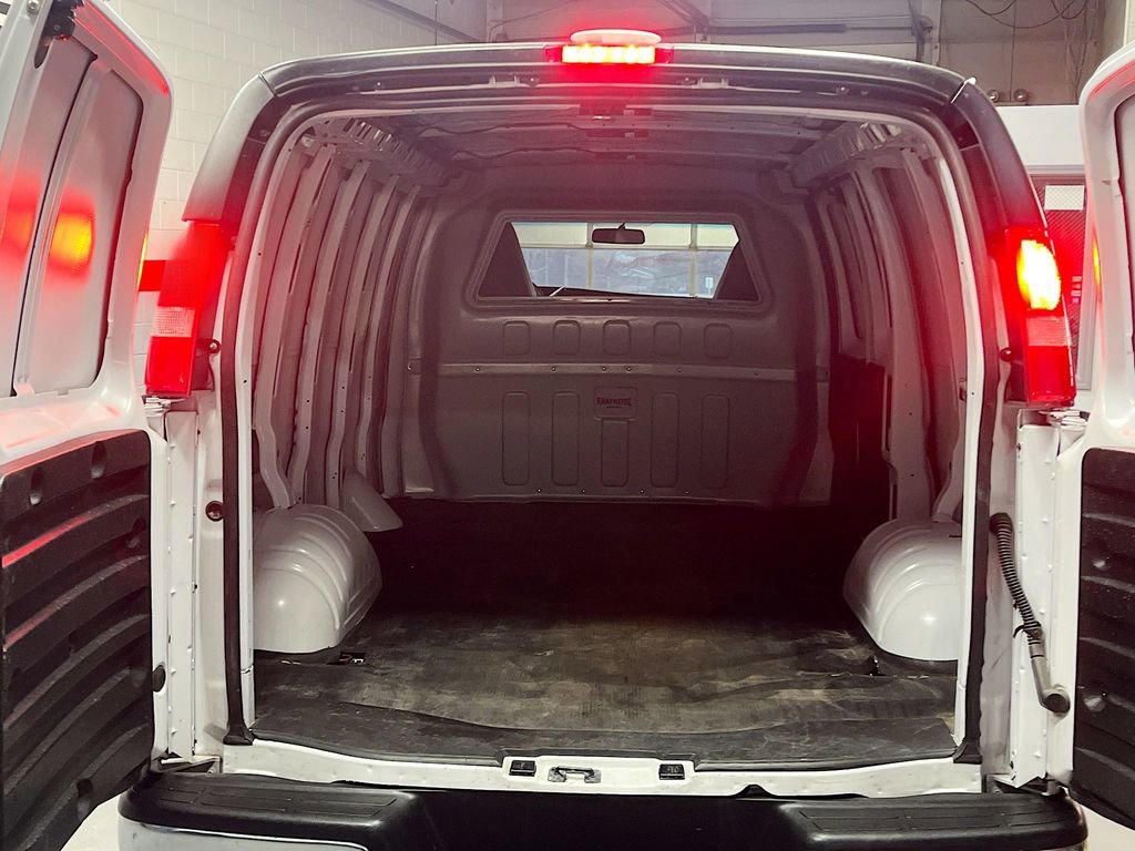 Used 2024 Chevrolet Express 2500 w/ Driver Convenience Package image 22