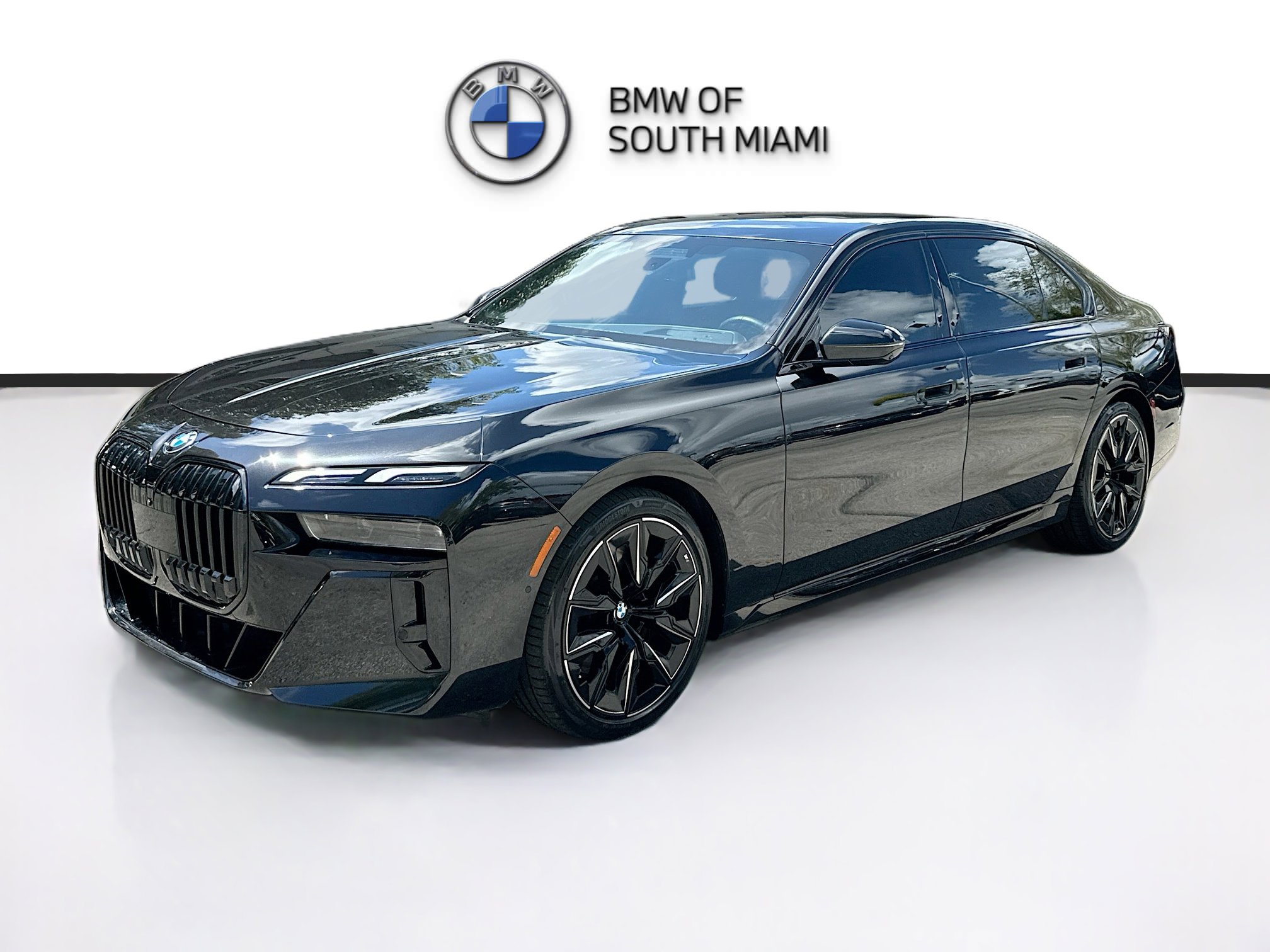 Certified 2024 BMW 740i image 3