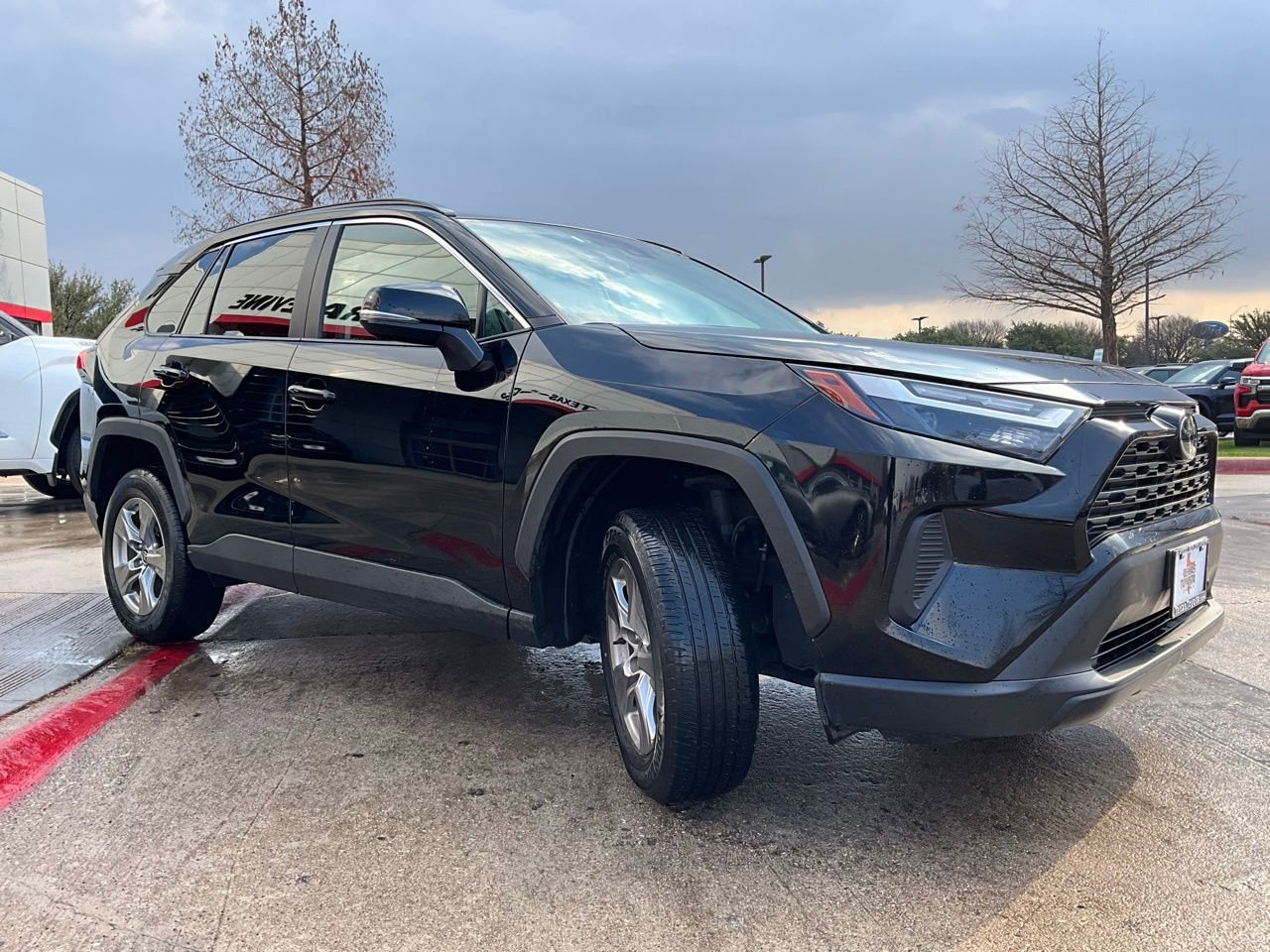 Used 2025 Toyota RAV4 XLE w/ Weather Package image 5