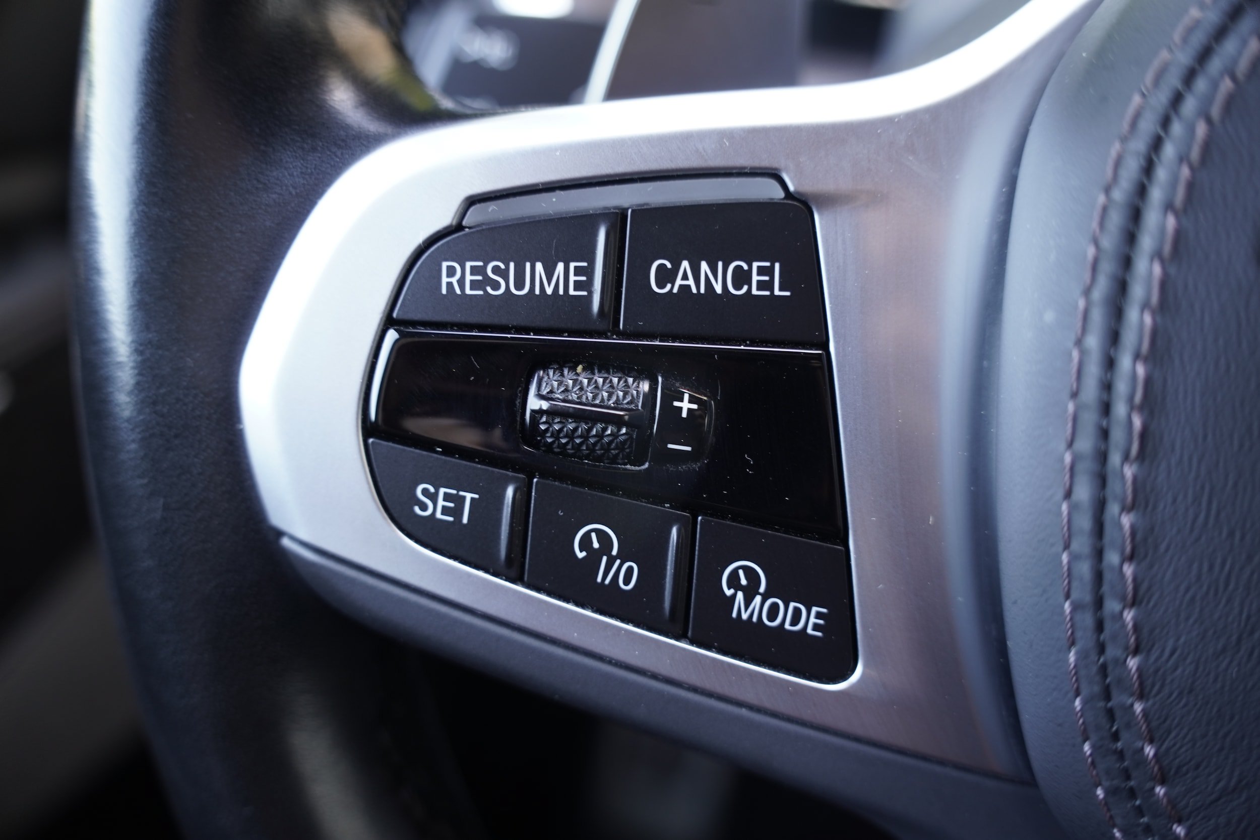Used 2024 BMW X7 xDrive40i w/ M Sport Package AWD/4WD image 18