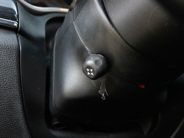 Used 2016 Jeep Grand Cherokee Limited 75th Anniversary image 40