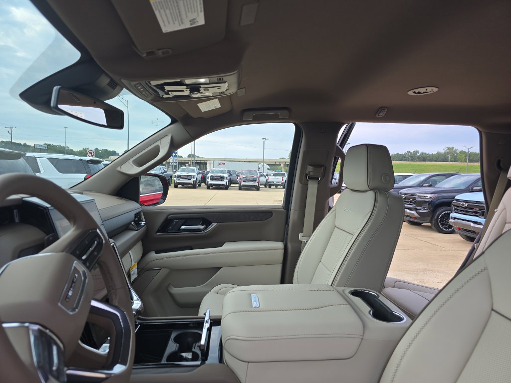 New 2026 GMC Yukon Denali w/ LPO, Floor Liner Package image 22