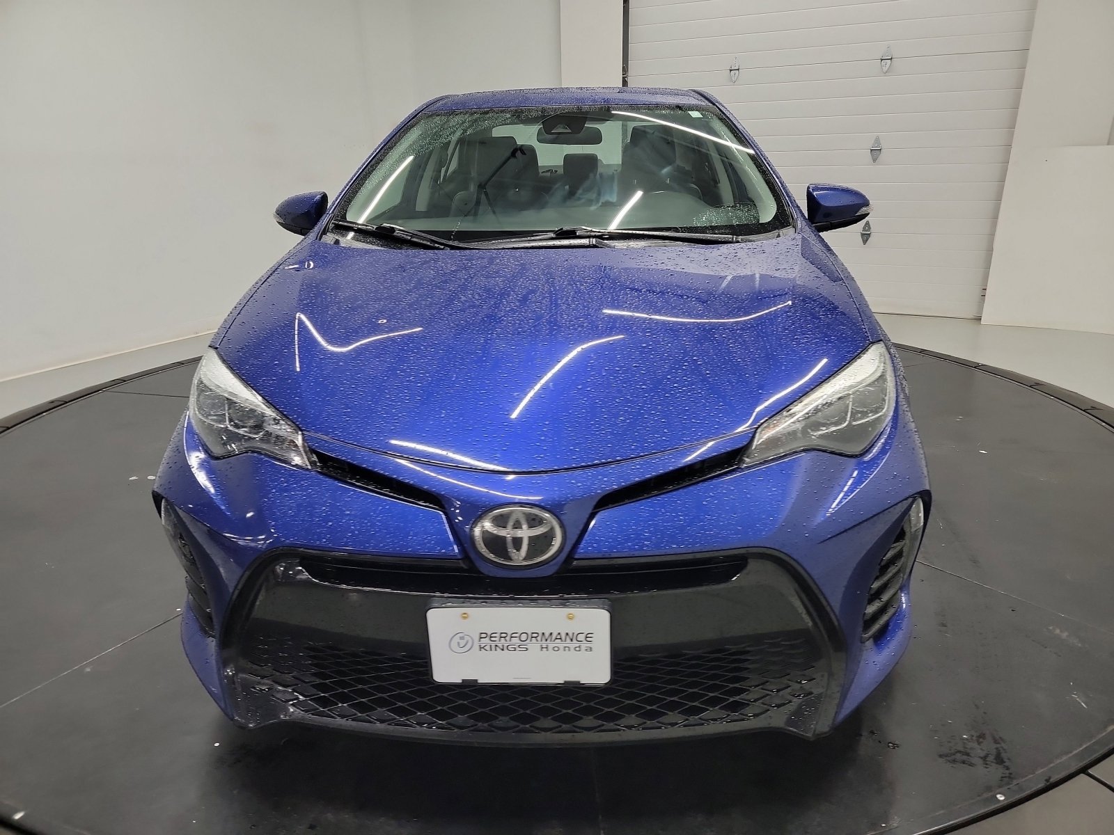 Used 2017 Toyota Corolla SE FWD image 2