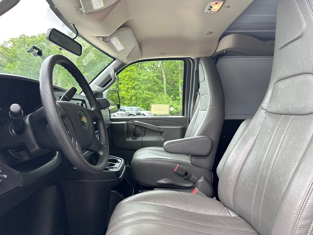 Certified 2025 Chevrolet Express 3500 Extended w/ Driver Convenience Package RWD image 29