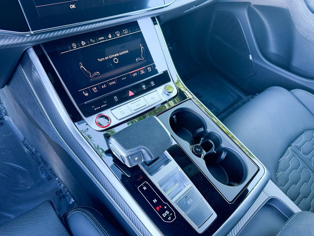 New 2026 Audi RS Q8 performance image 22