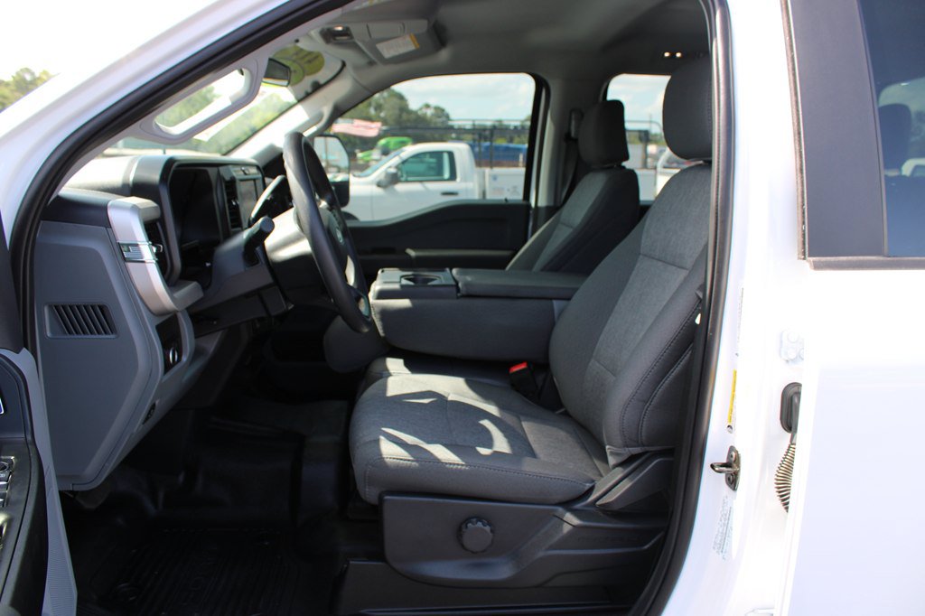 Used 2026 Ford F350 XL w/ Snow Plow/Camper Package AWD/4WD image 21