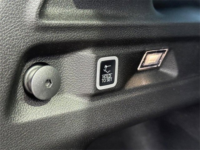 New 2025 Jeep Grand Cherokee L Altitude image 13