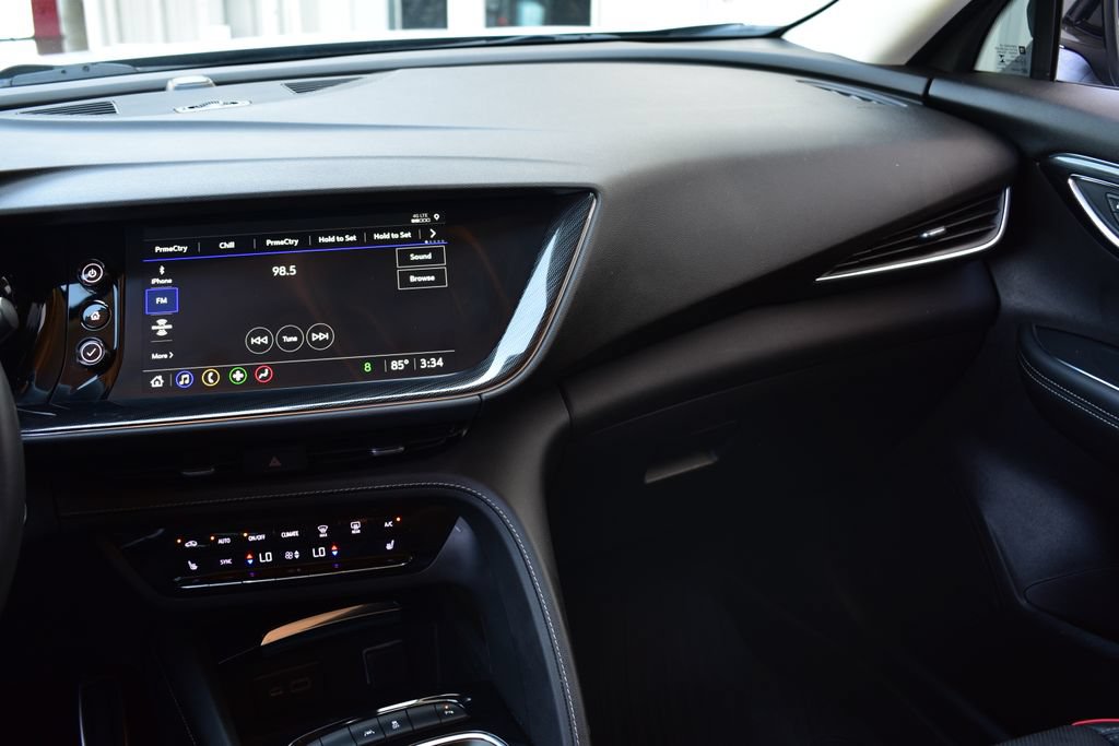 Used 2023 Buick Envision Essence w/ Sport Touring Package FWD image 33