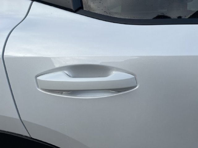 New 2026 Nissan Kicks SV w/ SV Premium Package AWD/4WD image 13