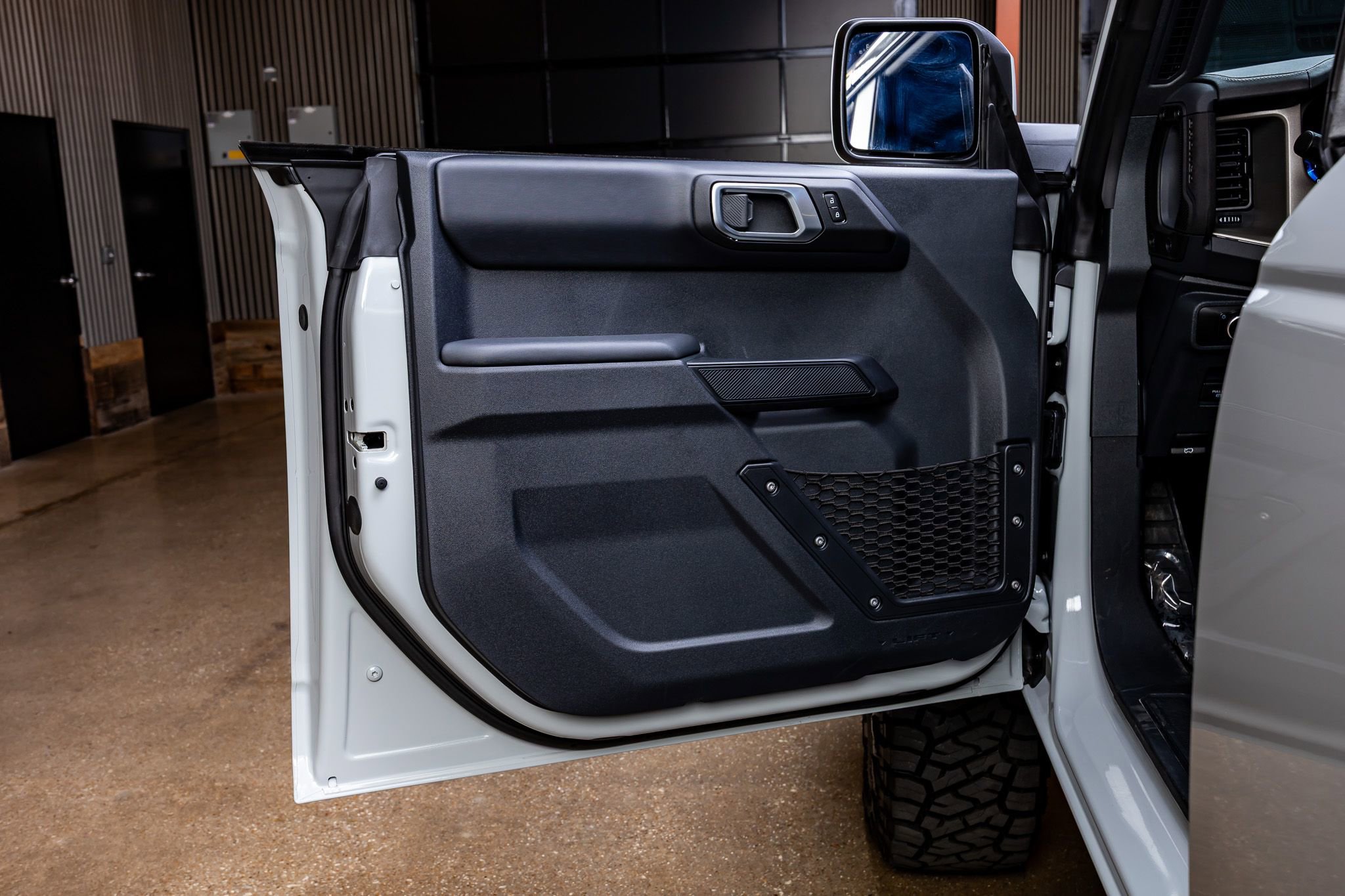 Used 2026 Ford Bronco Outer Banks image 35