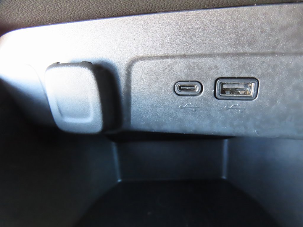 Used 2024 Chevrolet Trax RS w/ Driver Confidence Package image 7