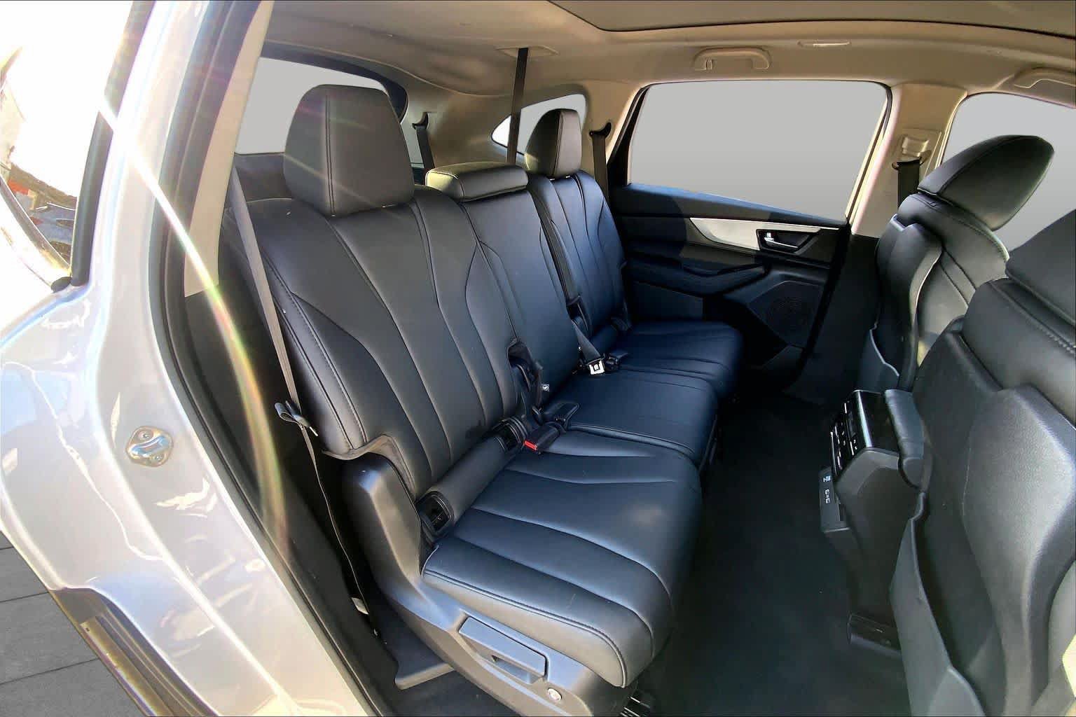 Used 2024 Acura MDX SH-AWD image 19