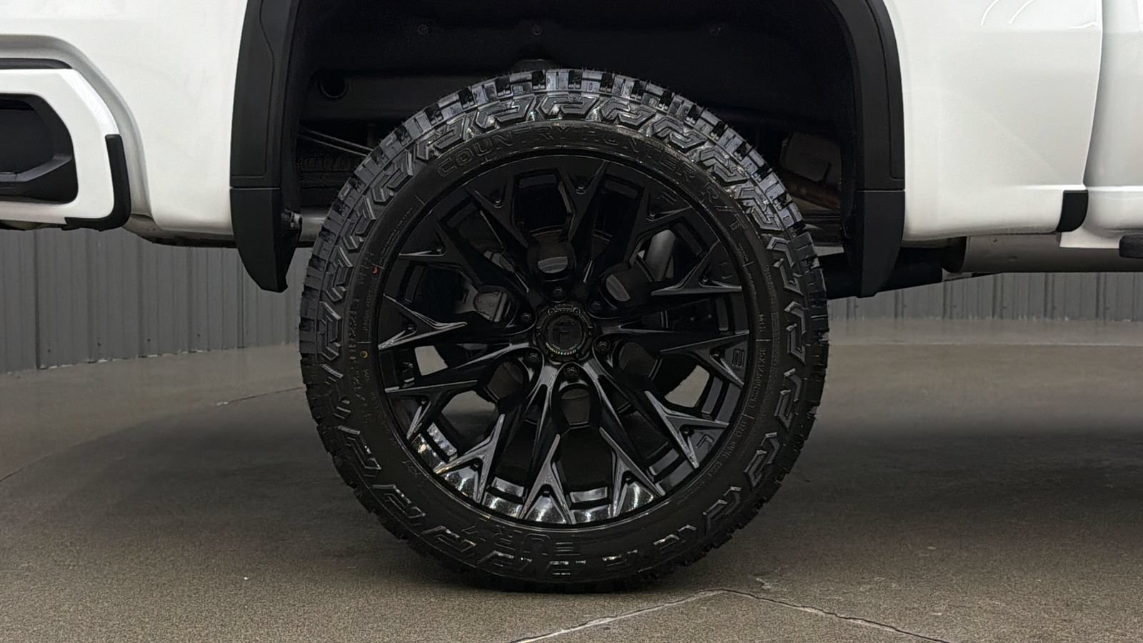 Used 2026 GMC Sierra 1500 AT4 w/ AT4 Premium Package AWD/4WD image 11
