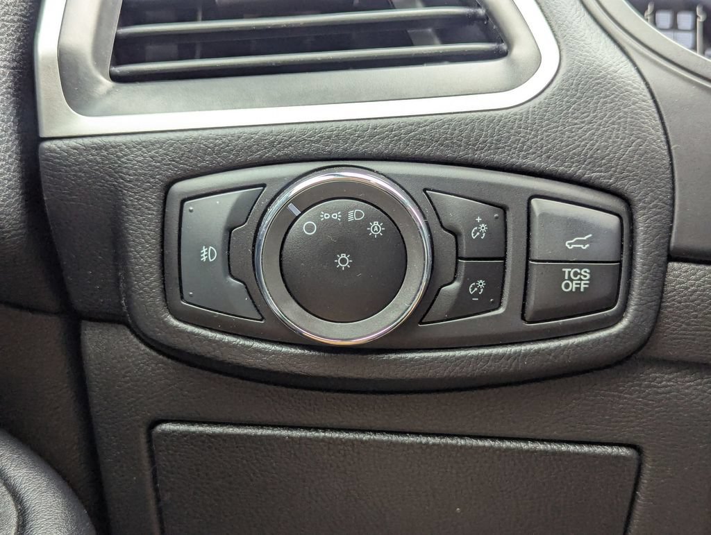 Used 2023 Ford Edge ST-Line AWD/4WD image 13