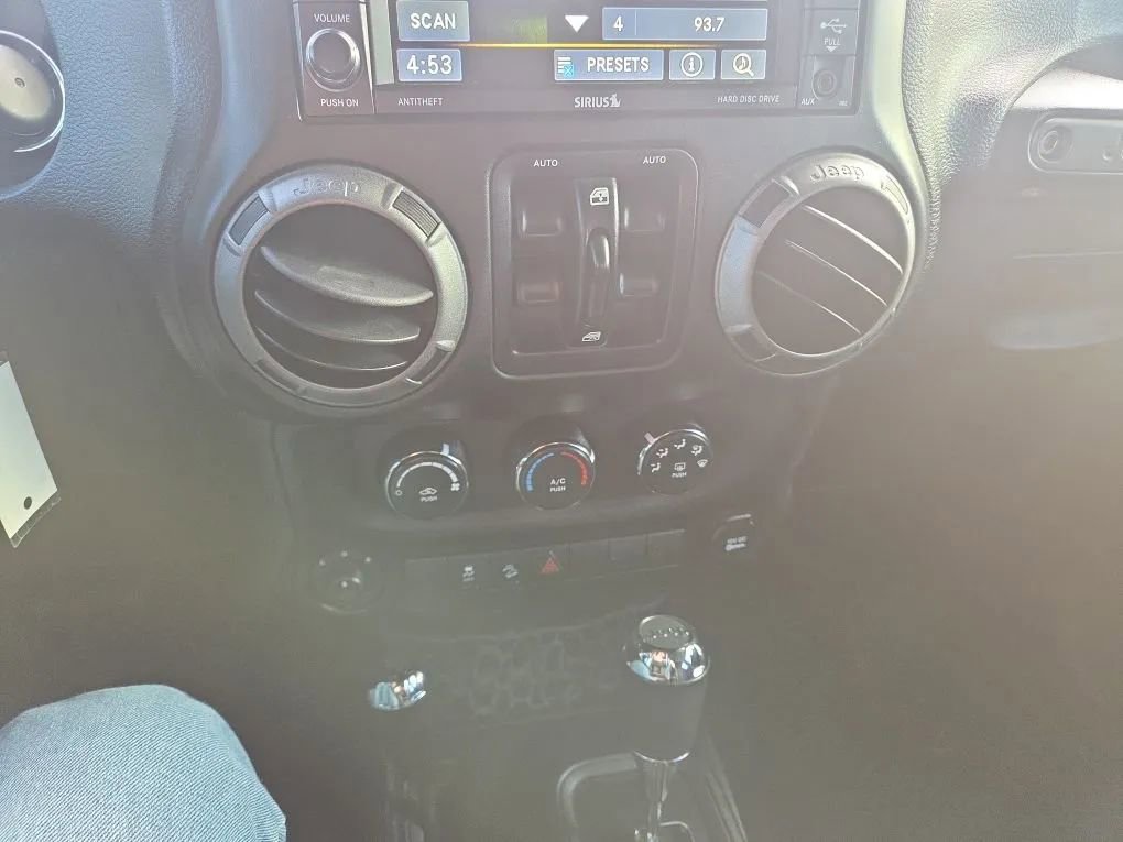 Used 2015 Jeep Wrangler Unlimited Sport w/ Quick Order Package 24S image 13