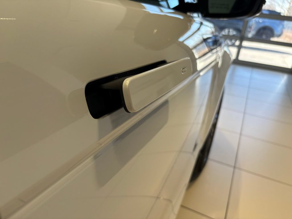 New 2026 Land Rover Range Rover Evoque Dynamic SE AWD/4WD image 8
