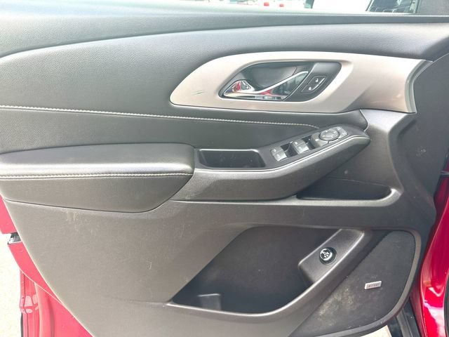 Used 2018 Chevrolet Traverse LT AWD/4WD image 23