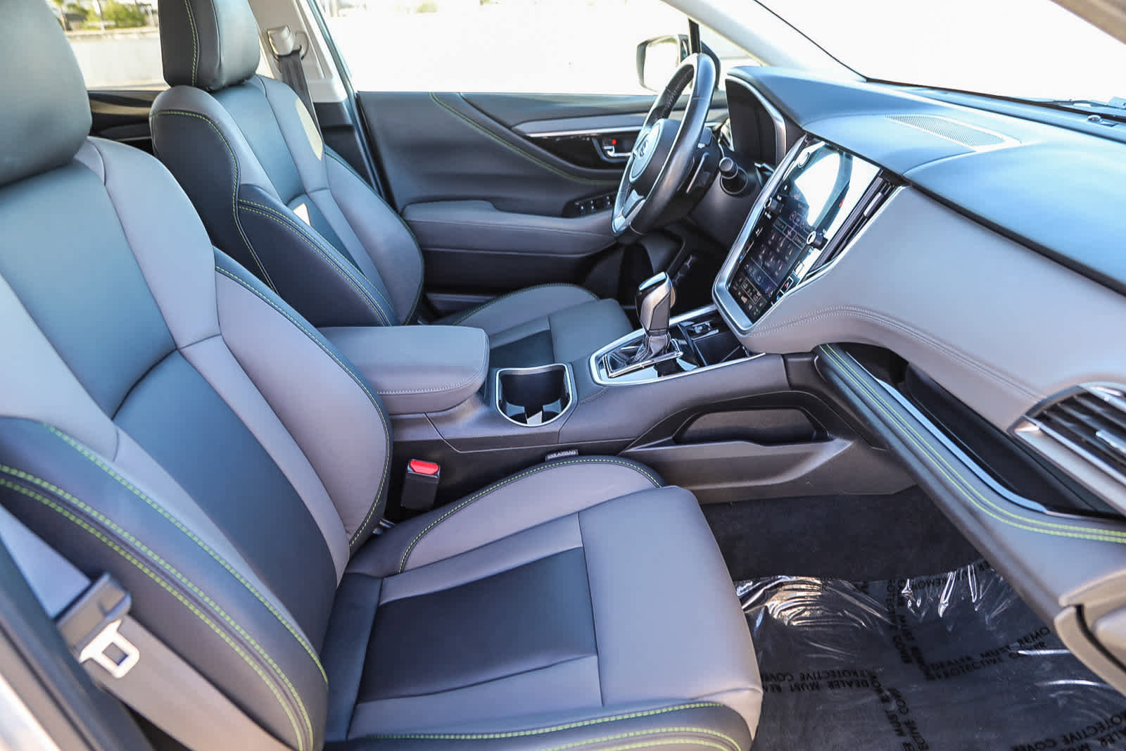 Used 2023 Subaru Outback Onyx Edition image 16