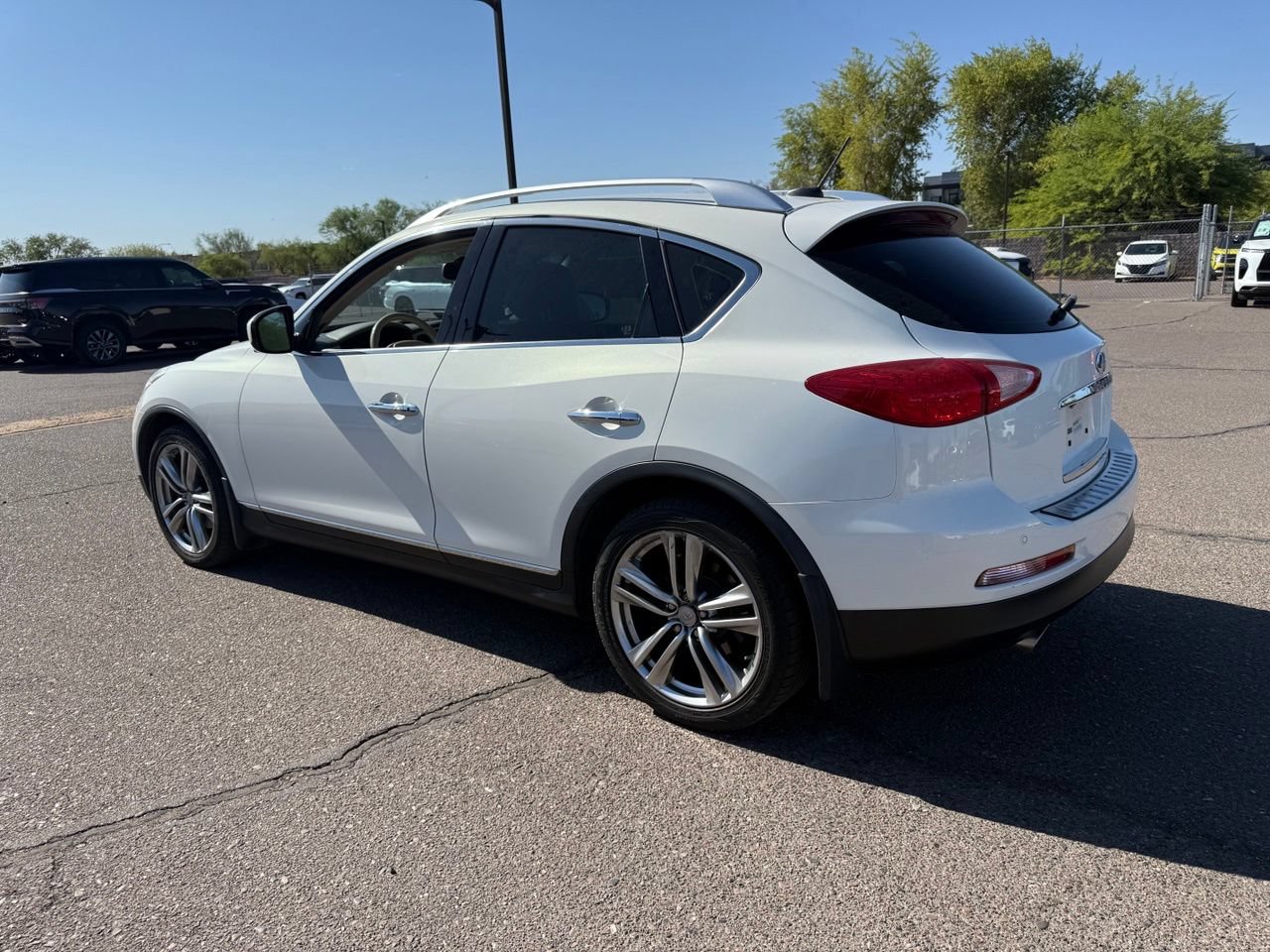 Used 2011 INFINITI EX35 Journey w/ Technology Pkg AWD/4WD image 7