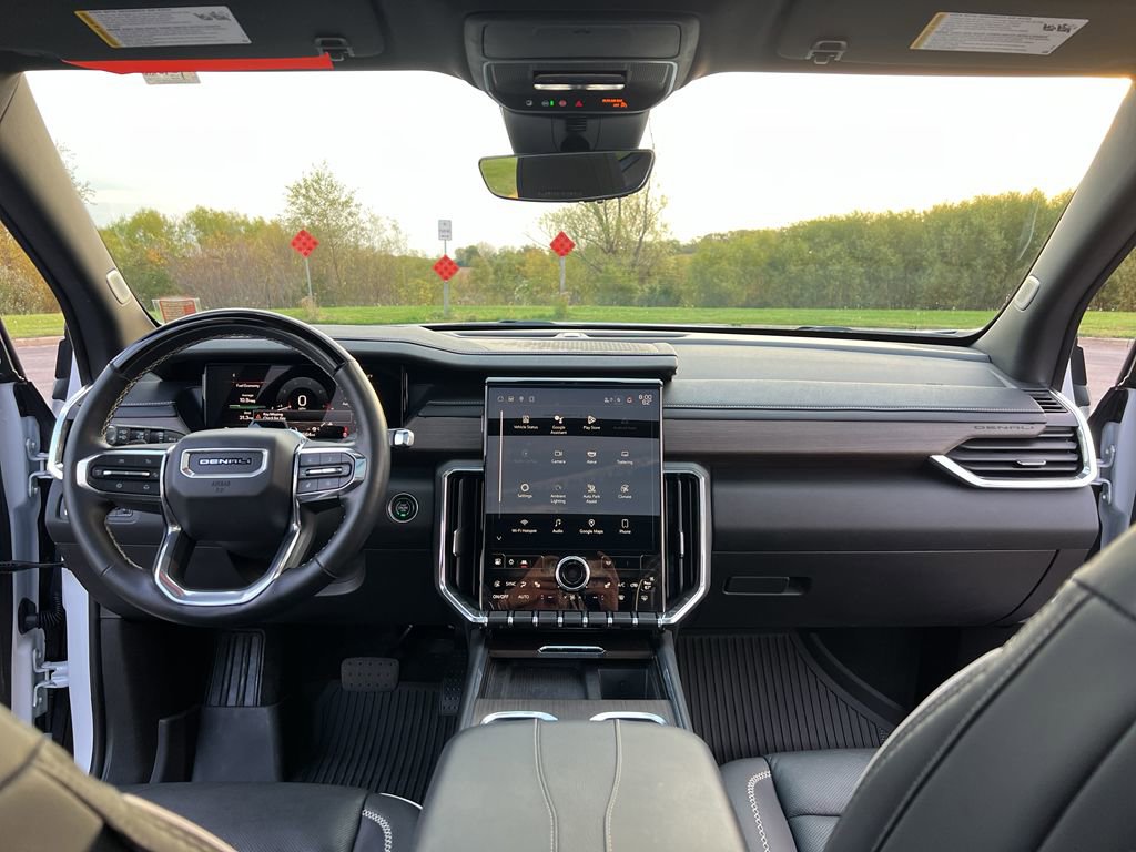 Used 2024 GMC Acadia Denali w/ Super Cruise Package image 22