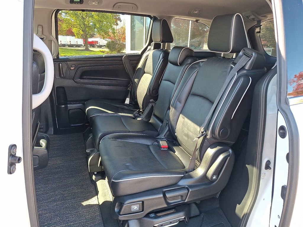 Used 2023 Honda Odyssey Elite image 13