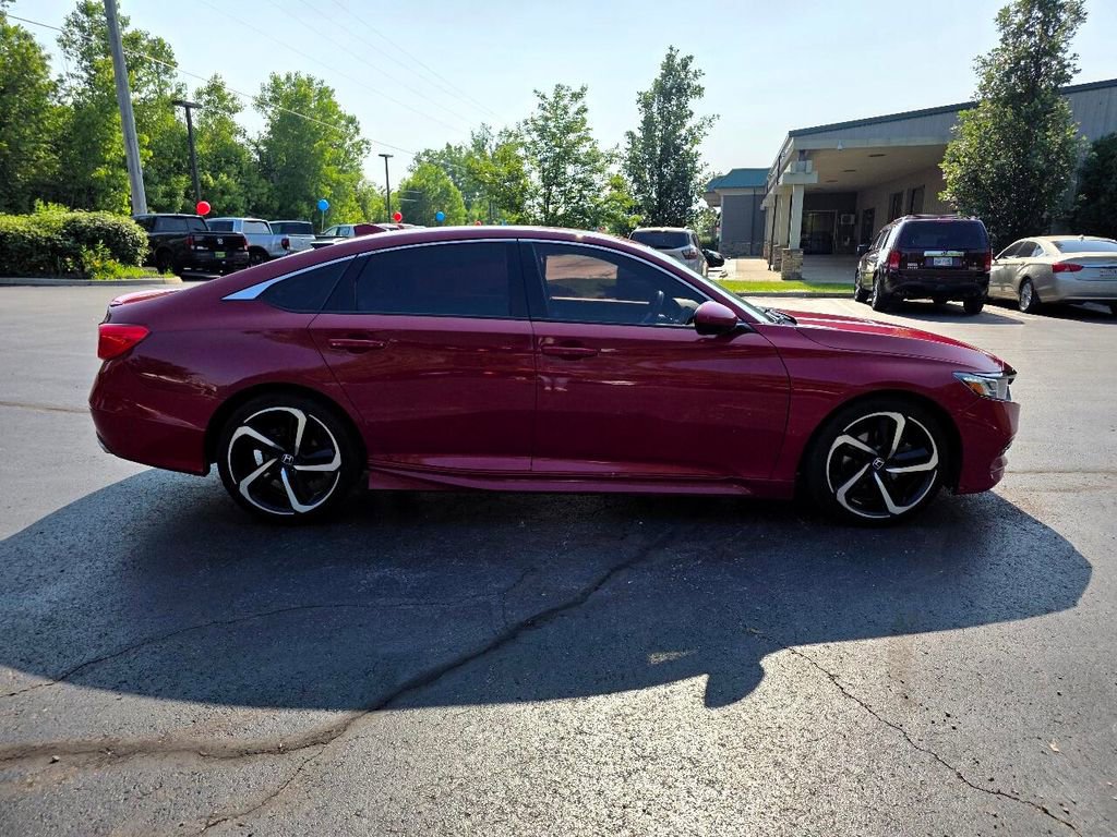 Used 2018 Honda Accord Sport image 10