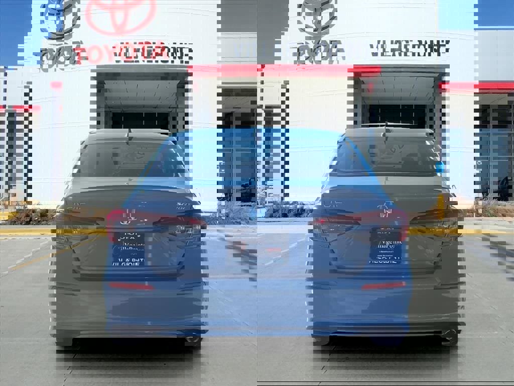 Used 2023 Honda Civic Sport image 4