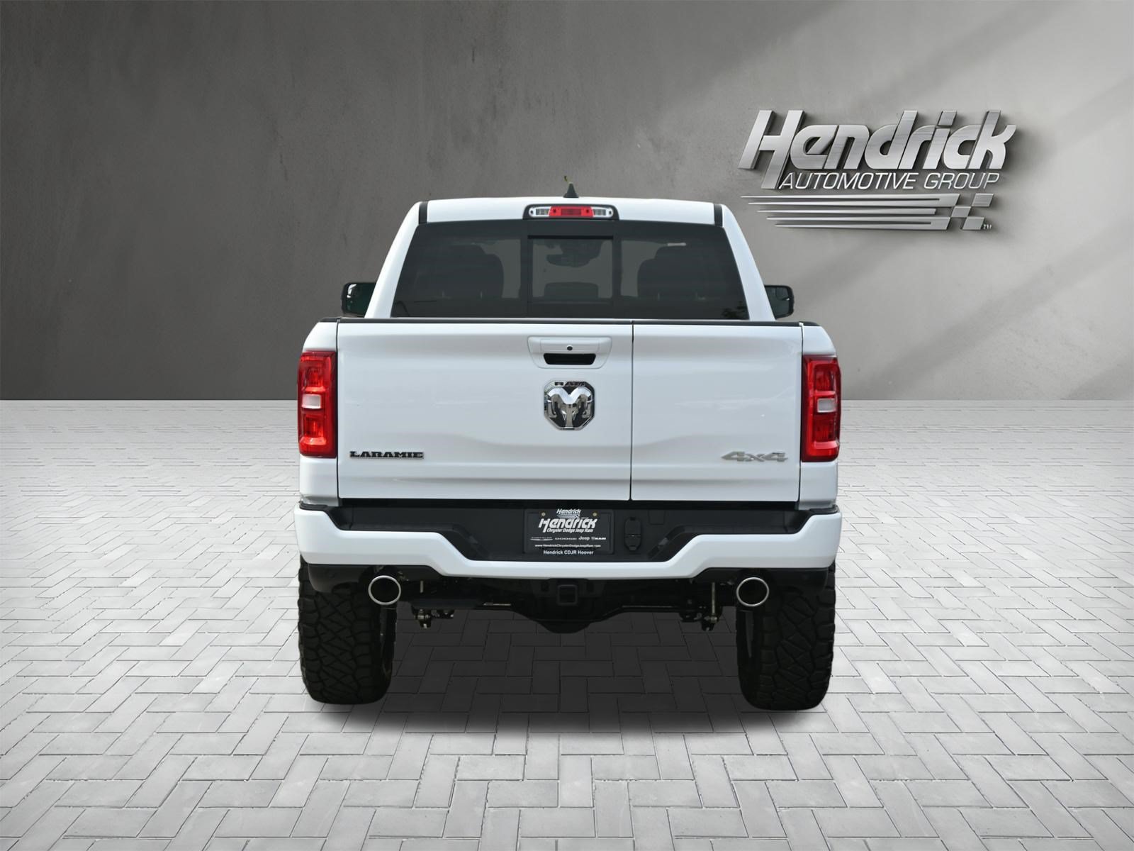 New 2026 RAM 1500 Laramie AWD/4WD image 9