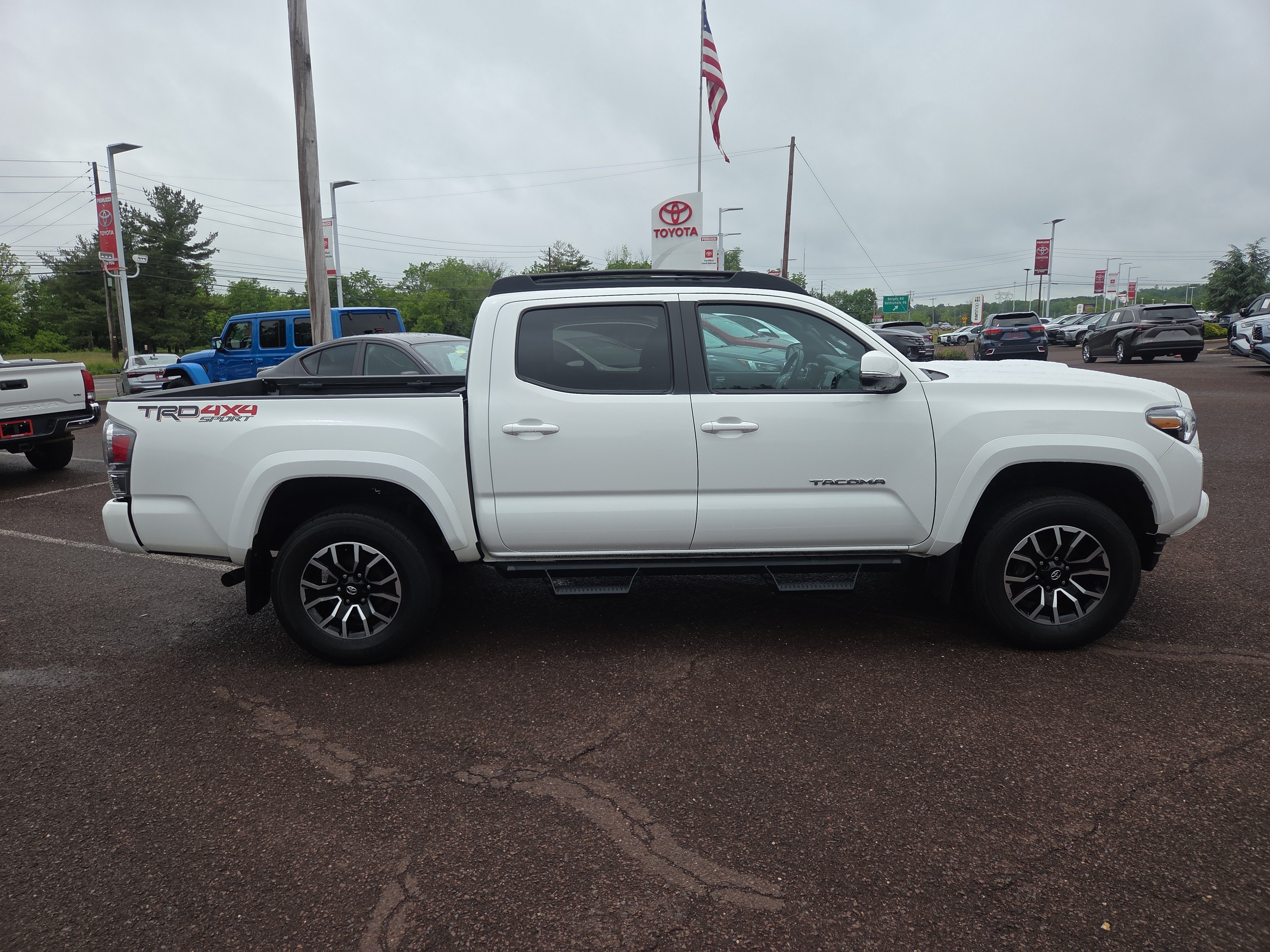Certified 2023 Toyota Tacoma TRD Sport w/ Advanced Technology Package AWD/4WD image 2