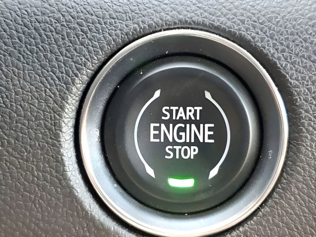 Used 2025 GMC Acadia Elevation image 38