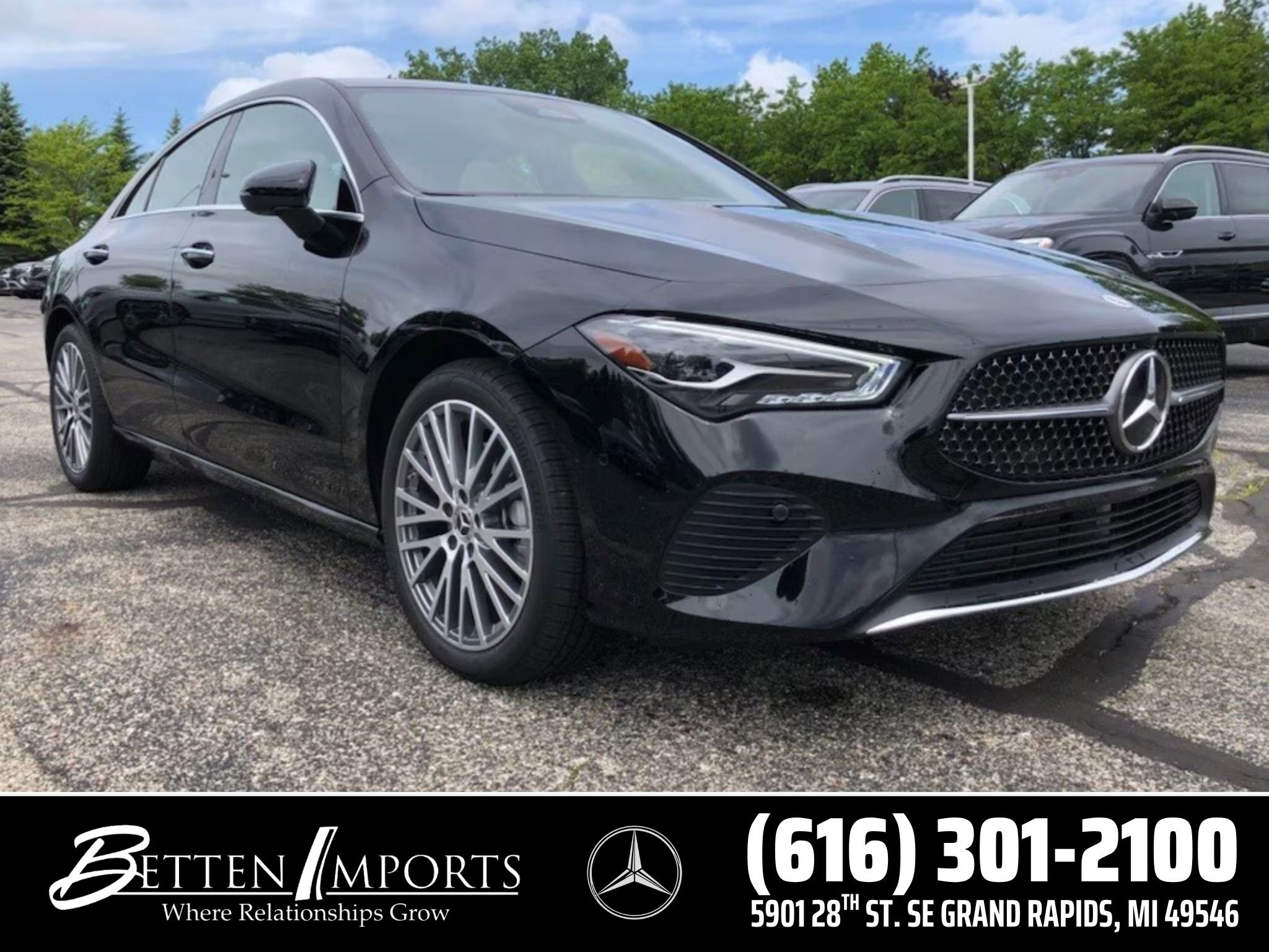 New 2025 Mercedes-Benz CLA 250 4MATIC image 1