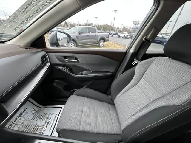 Certified 2023 Nissan Rogue SV image 13