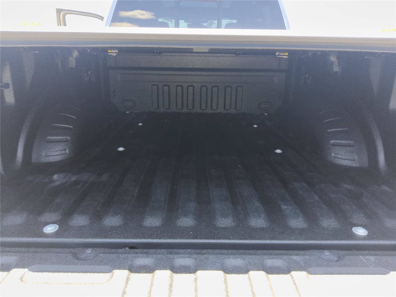 Used 2021 Ford F250 Platinum w/ FX4 Off-Road Package AWD/4WD image 19