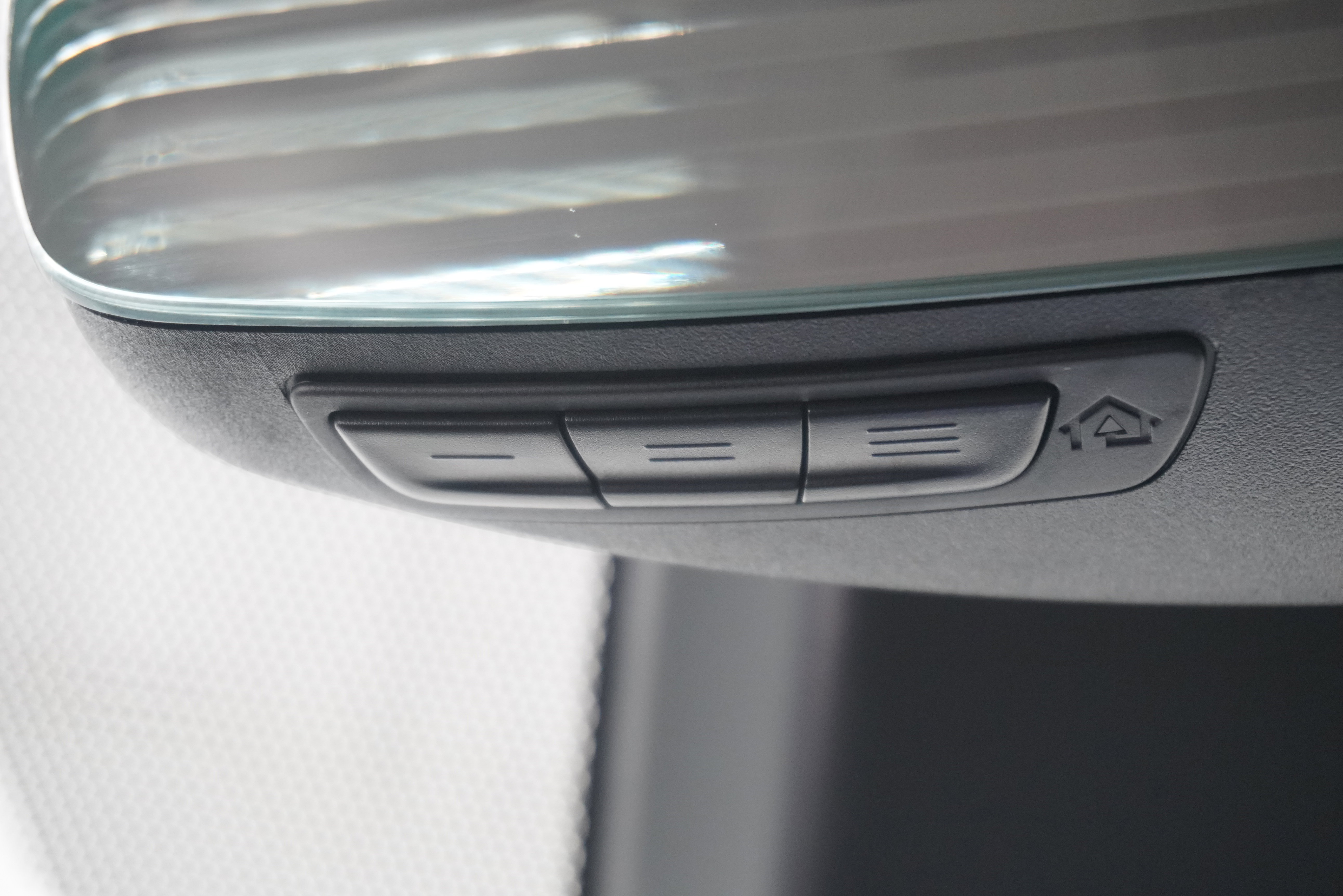Used 2024 Toyota Camry SE FWD image 23