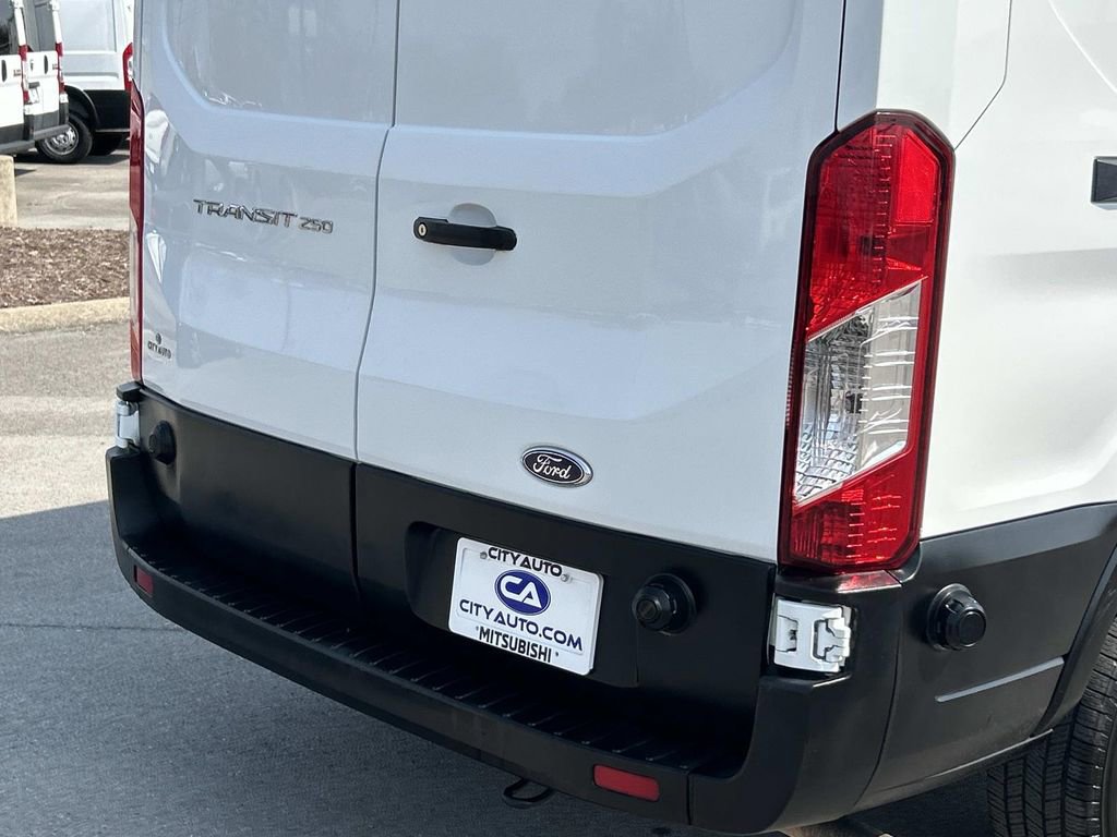 Used 2023 Ford Transit 250 148 High Roof w/ Load Area Protection Package RWD image 12